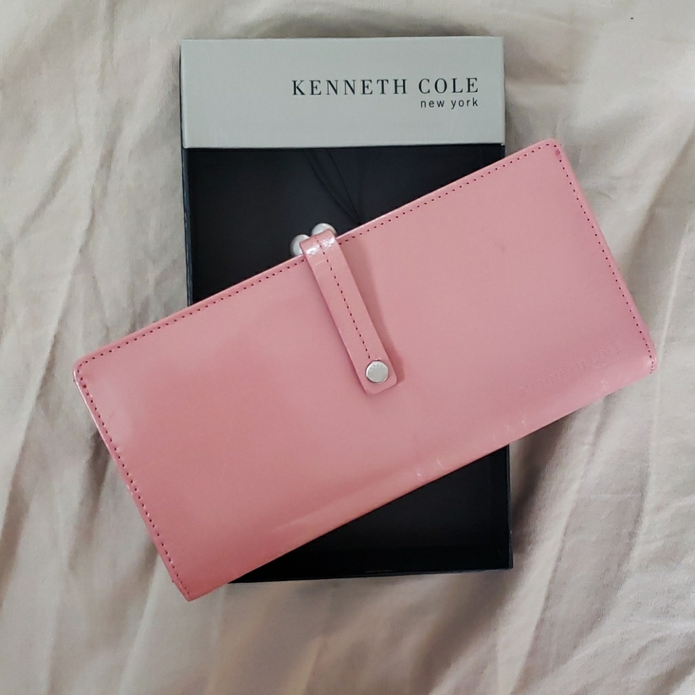 Kenneth Cole Wallet